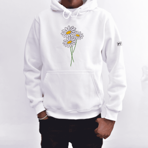Also known as the common daisy.